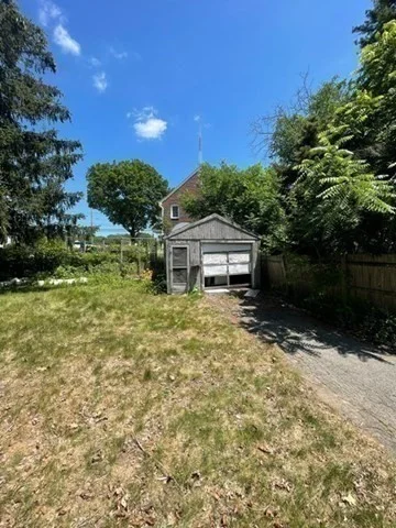 2 bed, 1 bath apartment for rent at 40 Butts St, Newton — photo 15 of 15