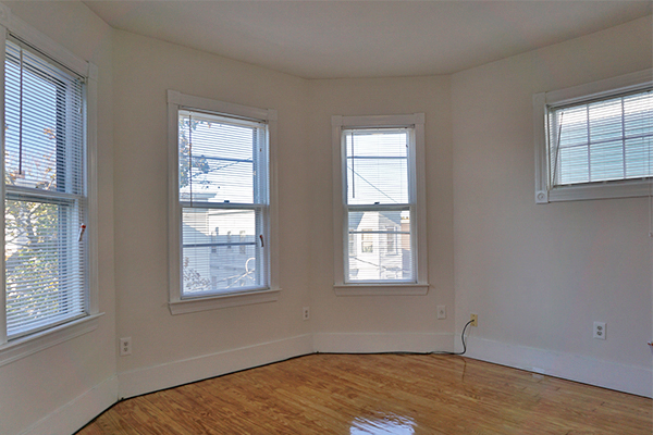 3 bed, 1 bath apartment for rent at 40 Calvin St Unit 40-03, Ward Two — photo 4 of 9