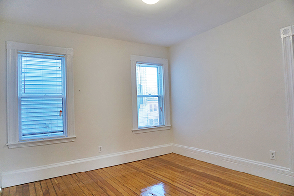 3 bed, 1 bath apartment for rent at 40 Calvin St Unit 40-03, Ward Two — photo 6 of 9