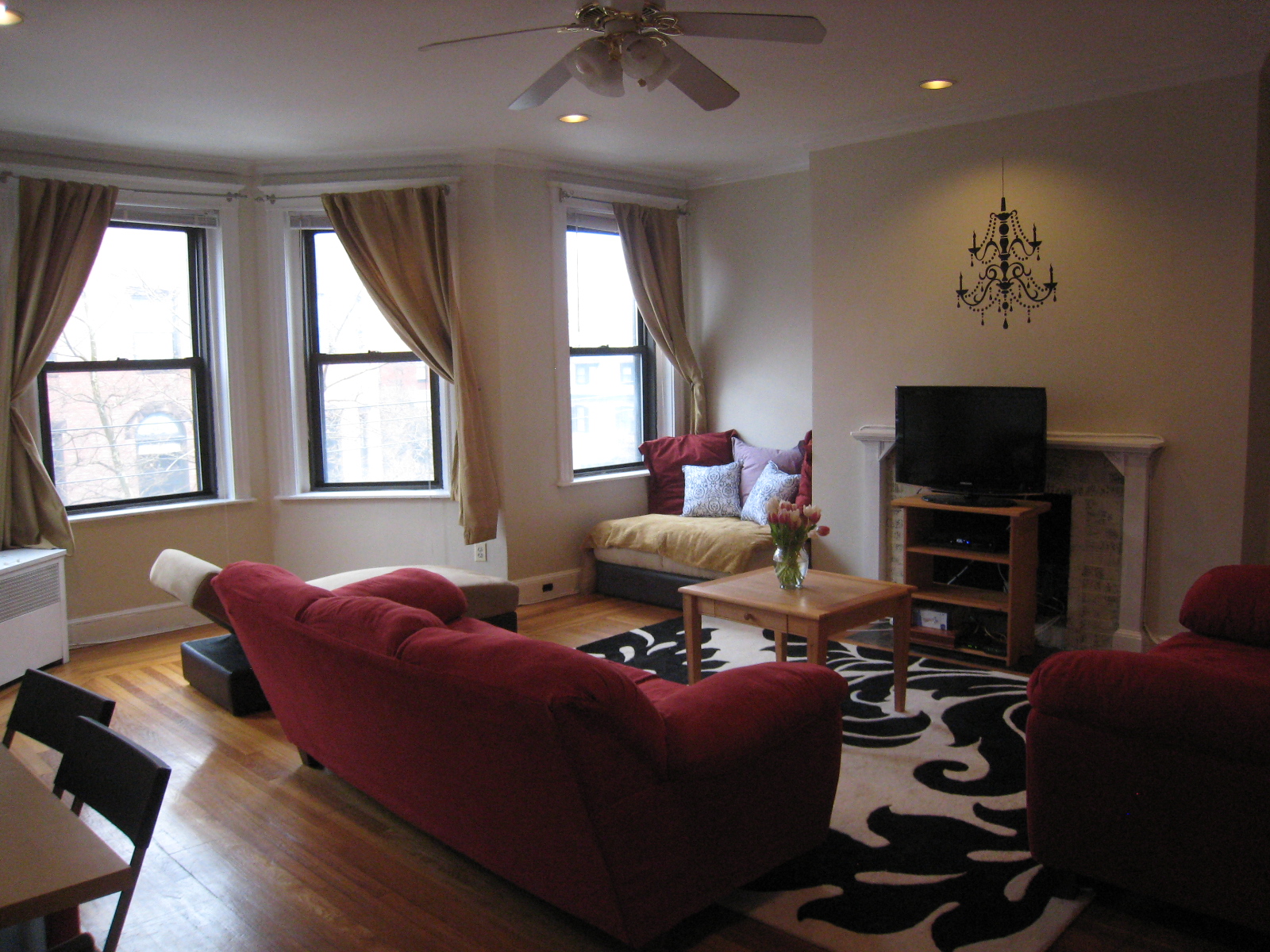 2 bed, 1 bath apartment for rent at 40 Carlton St Unit 17, Longwood