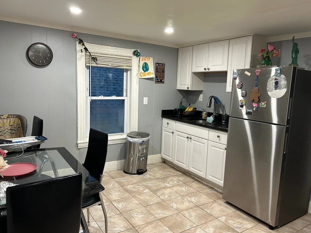 1 bed, 1 bath apartment for rent at 40 Central Ave Unit 3, Everett — photo 3 of 12
