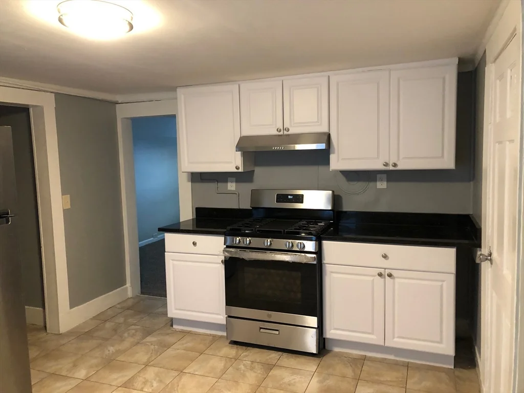 1 bed, 1 bath apartment for rent at 40 Central Ave Unit 3, Everett — photo 1 of 12