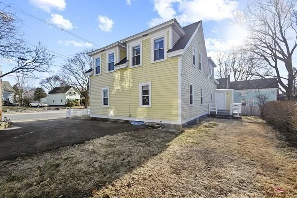 3 bed, 2 bath apartment for rent at 40 Central St, Hudson — photo 22 of 24