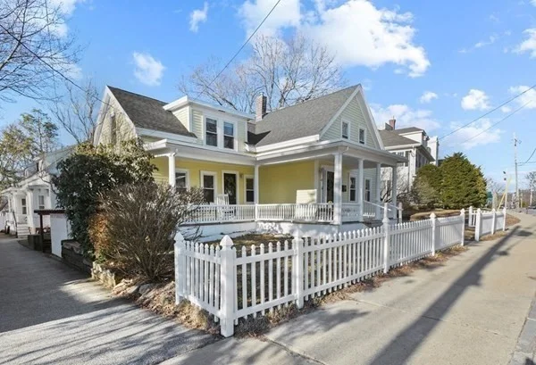 3 bed, 2 bath apartment for rent at 40 Central St, Hudson — photo 2 of 24