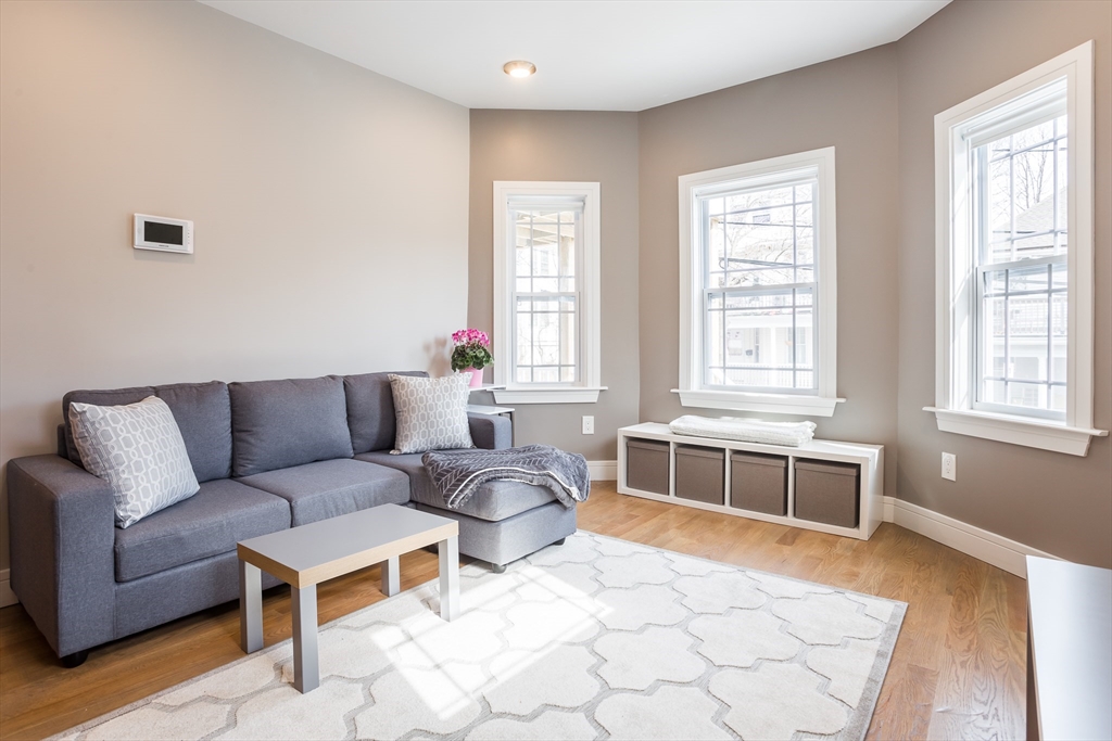 4 bed, 3 bath apartment for rent at 40 Champney St Unit 2, Brighton