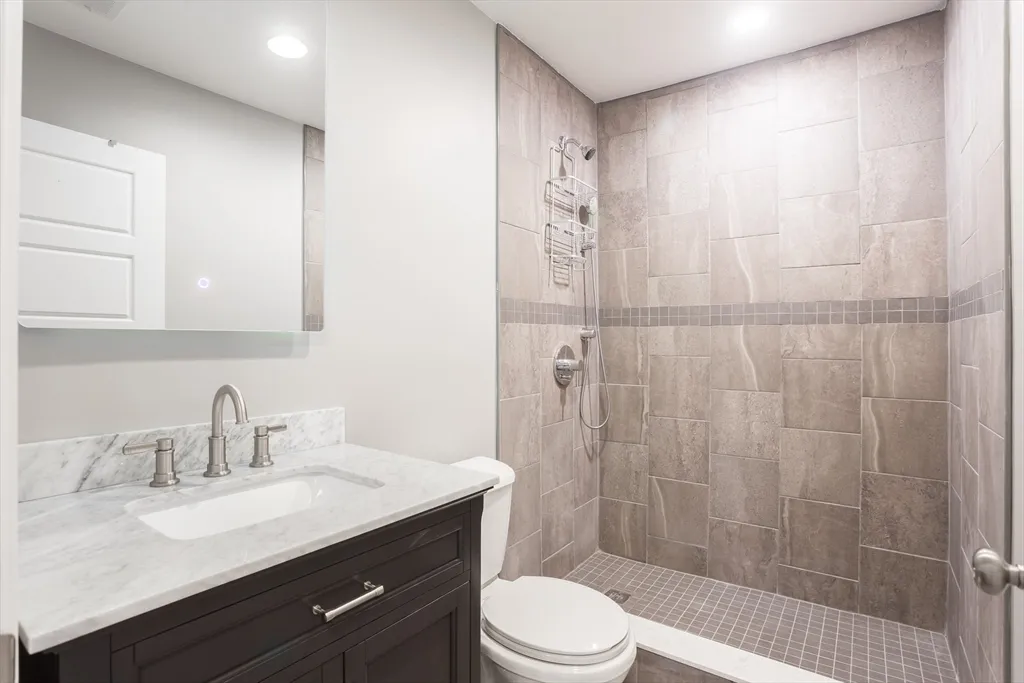 4 bed, 3 bath apartment for rent at 40 Champney St Unit A, Oak Square — photo 12 of 20