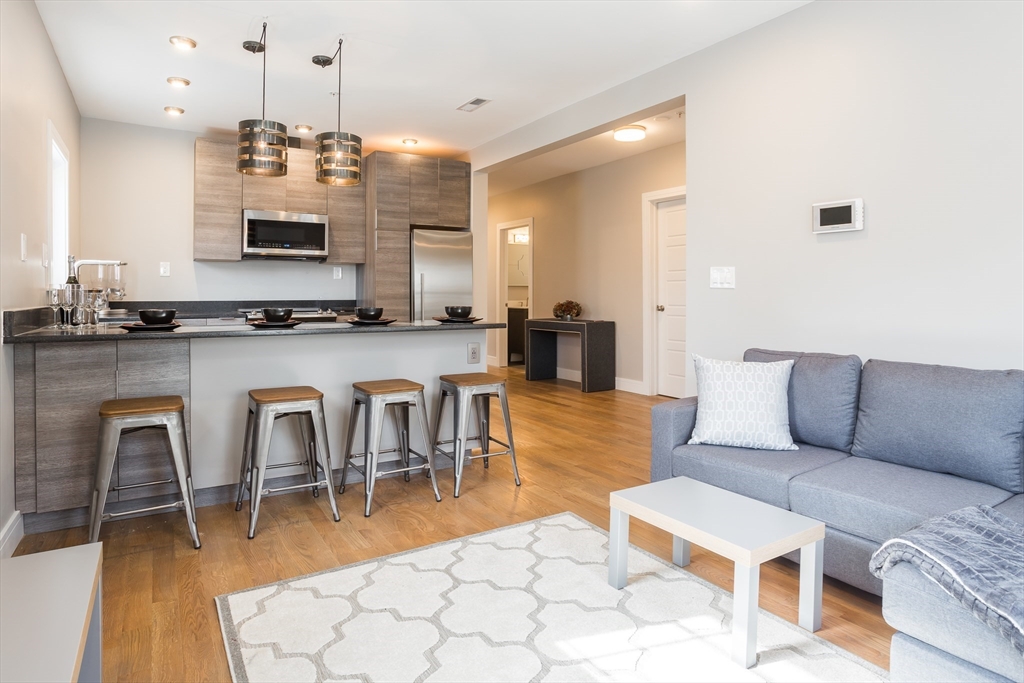 3 bed, 3 bath apartment for rent at 40 Champney St Unit PH3, Brighton — photo 4 of 18