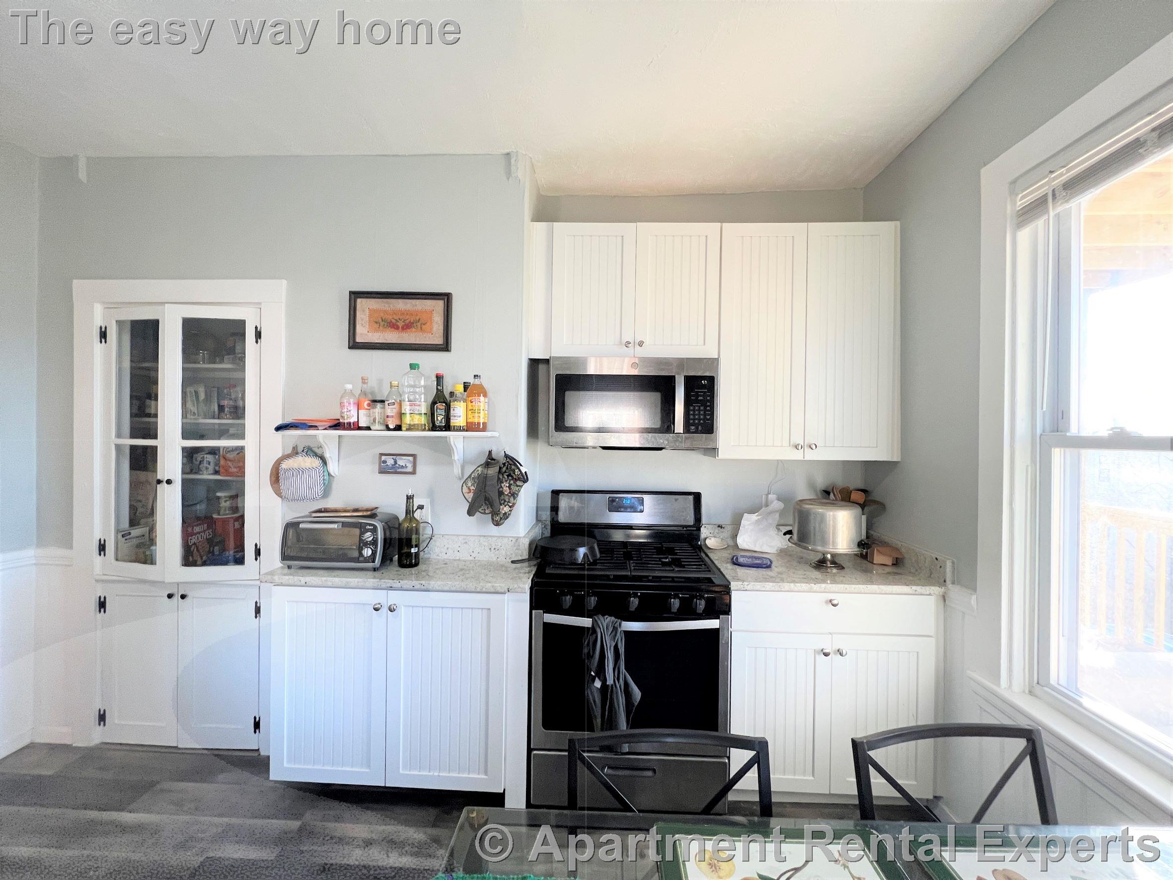 4 bed, 1 bath apartment for rent at 40 Cherry St Unit 2, Porter Square — photo 2 of 9