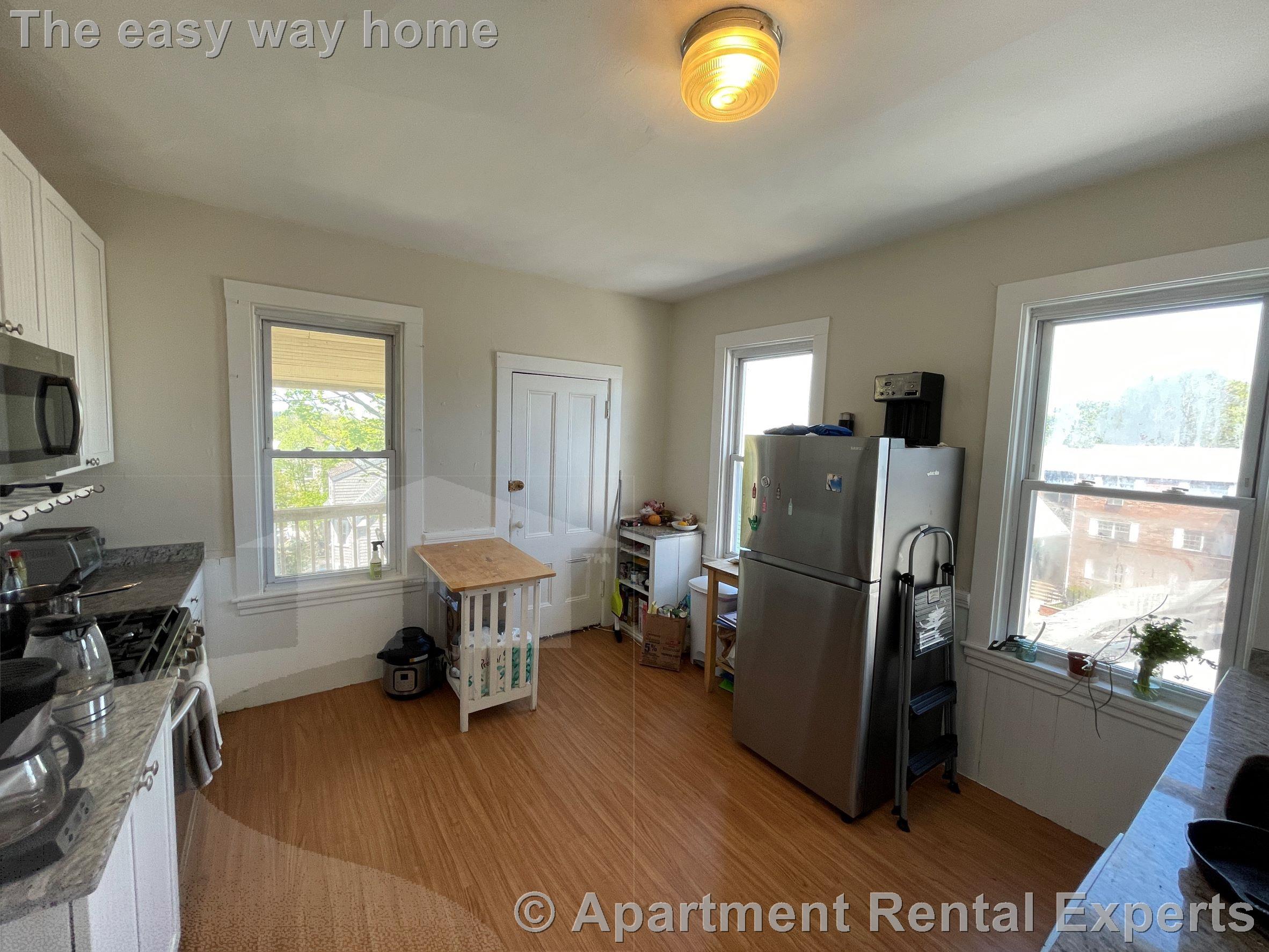 4 bed, 1 bath apartment for rent at 40 Cherry St Unit 3, Porter Square — photo 5 of 19