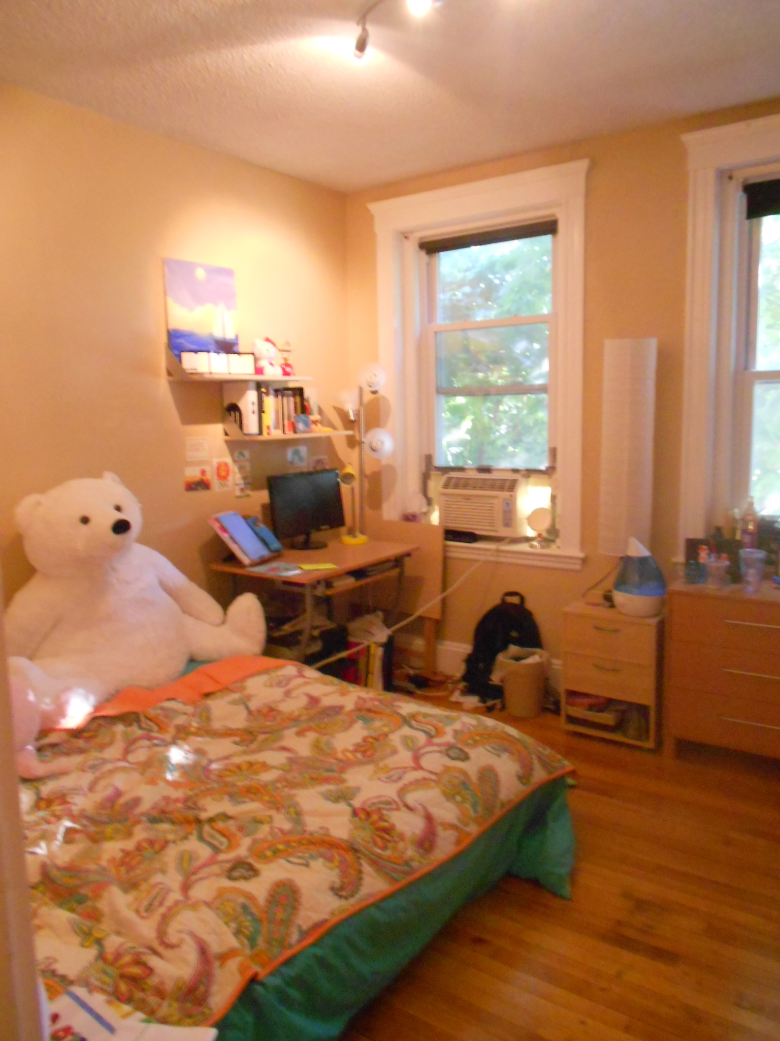 3 bed, 1 bath apartment for rent at 40 Chester St Unit 6, Allston — photo 2 of 4