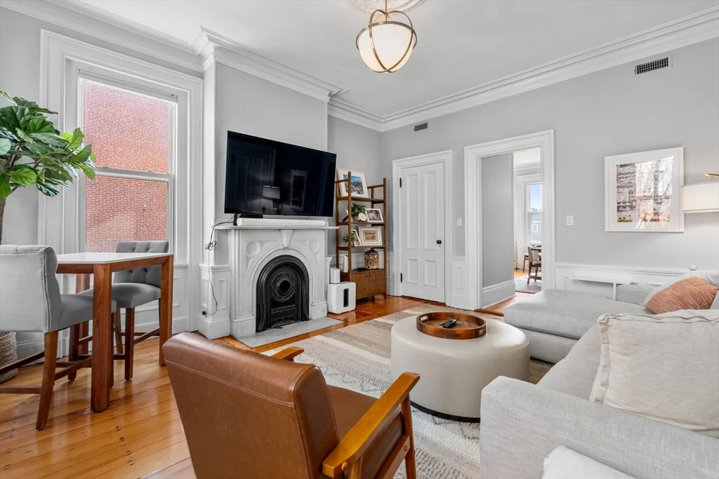 2 bed, 2 bath apartment for rent at 40 Chestnut St Unit 2, Charlestown — photo 6 of 26