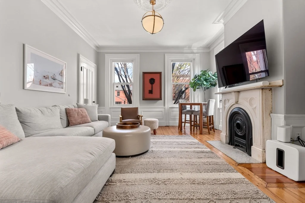 2 bed, 2 bath apartment for rent at 40 Chestnut St Unit 2, Charlestown — photo 3 of 26