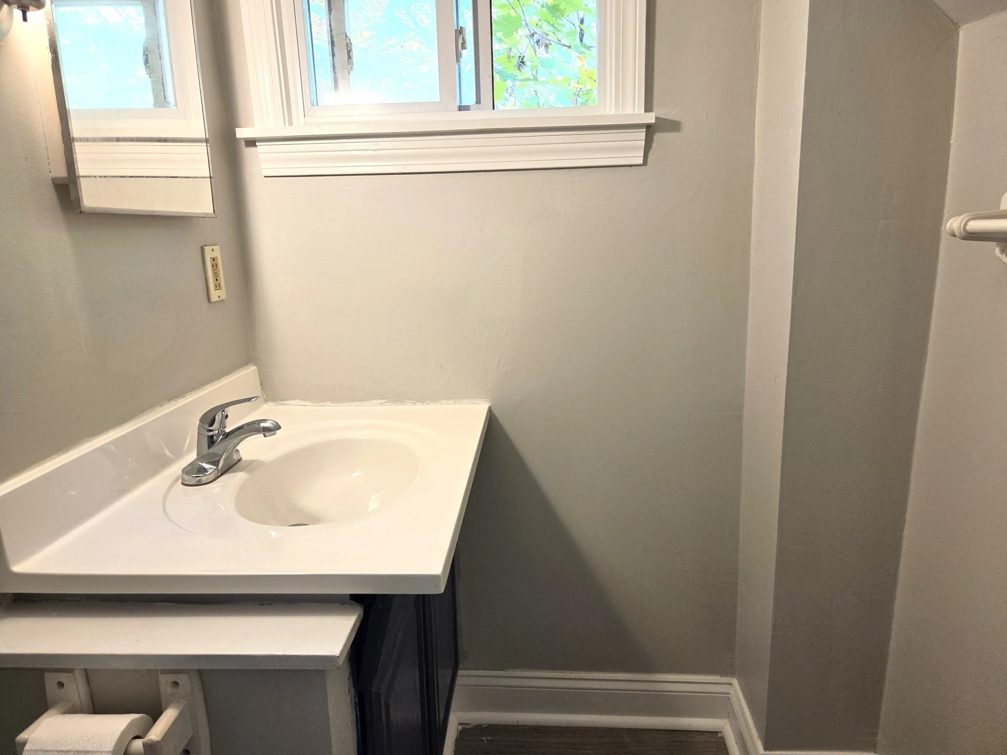 2 bed, 1 bath apartment for rent at 40 Cliff St Unit Unit 2, Rockland — photo 13 of 14