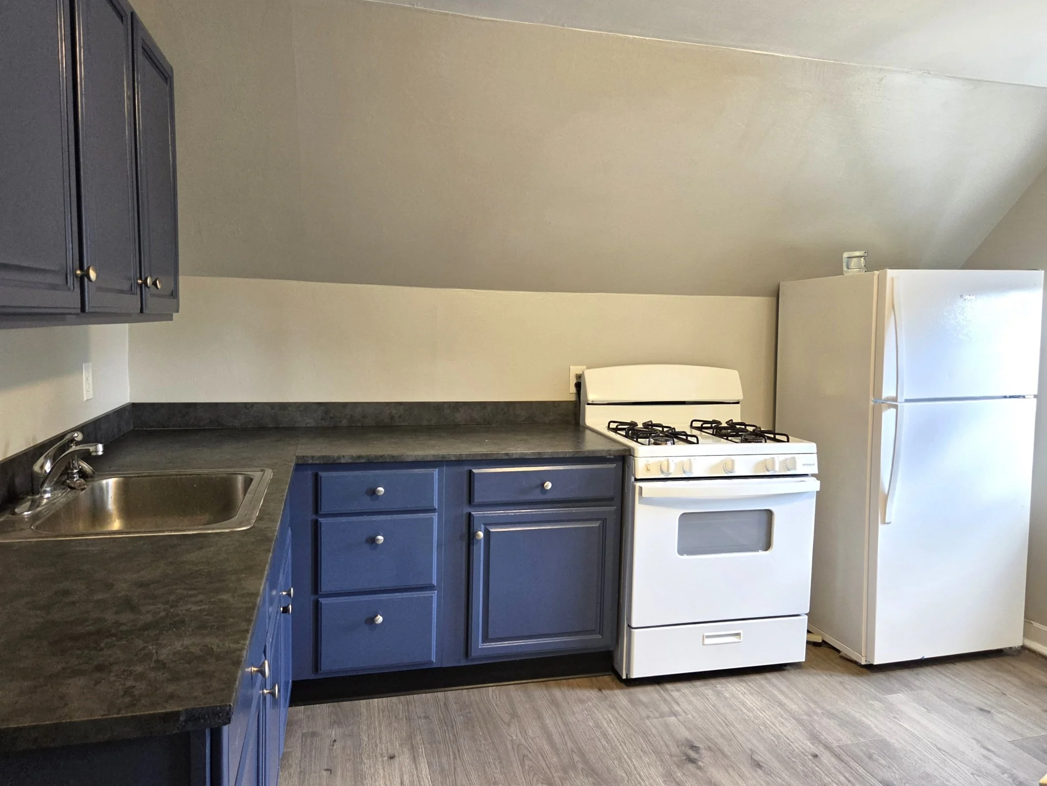 2 bed, 1 bath apartment for rent at 40 Cliff St Unit Unit 2, Rockland — photo 9 of 14