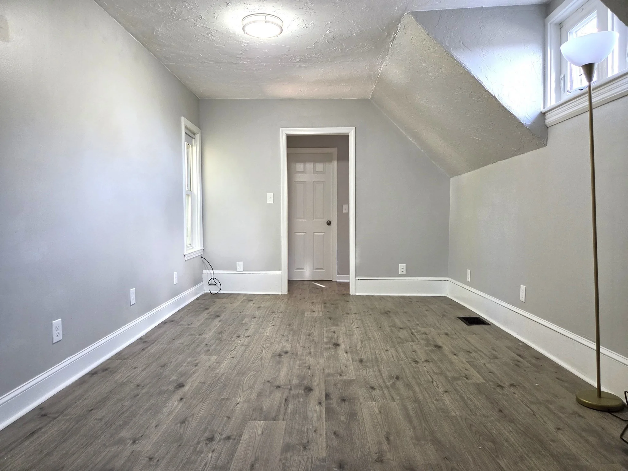 2 bed, 1 bath apartment for rent at 40 Cliff St Unit Unit 2, Rockland — photo 2 of 14