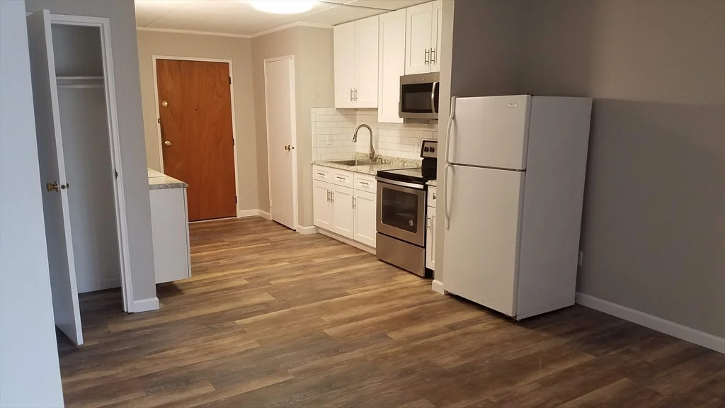 1 bed, 1 bath apartment for rent at 40 Cochituate Rd Unit 40, Framingham — photo 12 of 12