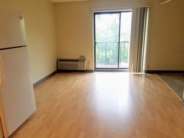 Studio bed, 1 bath apartment for rent at 40 Cochituate Unit 25, Framingham — photo 10 of 13