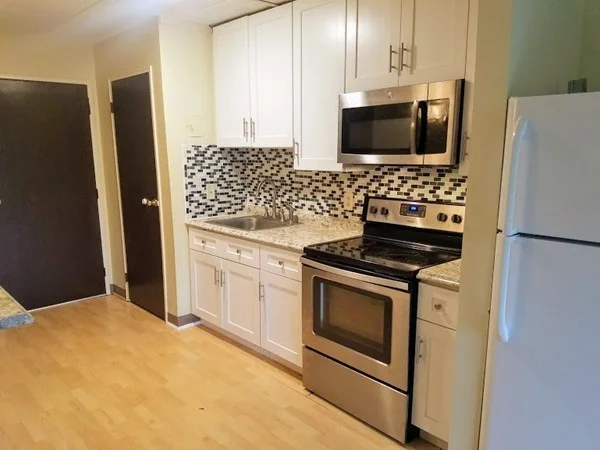 Studio bed, 1 bath apartment for rent at 40 Cochituate Unit 25, Framingham — photo 5 of 13