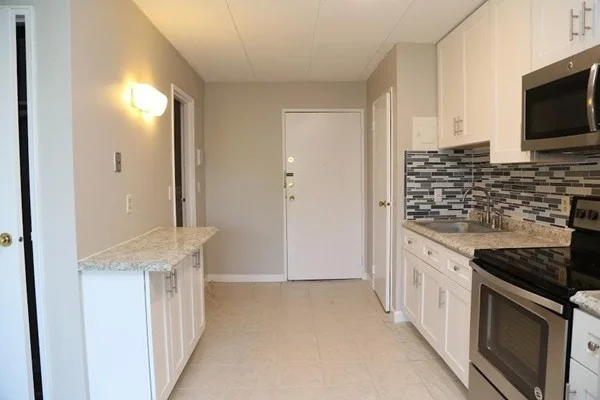 Studio bed, 1 bath apartment for rent at 40 Cochituate Unit 25, Framingham — photo 3 of 13