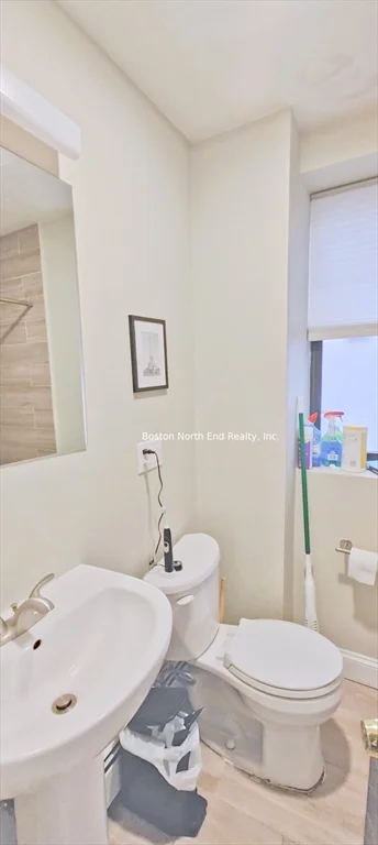 4 bed, 1 bath apartment for rent at 40 Cooper Unit 1, North End — photo 7 of 26