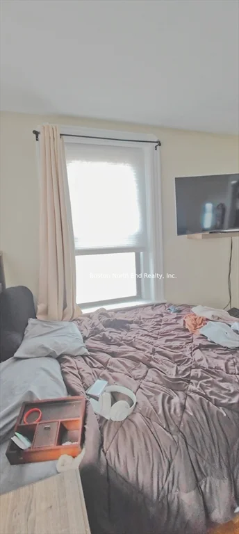 4 bed, 1 bath apartment for rent at 40 Cooper Unit 1, North End — photo 19 of 26