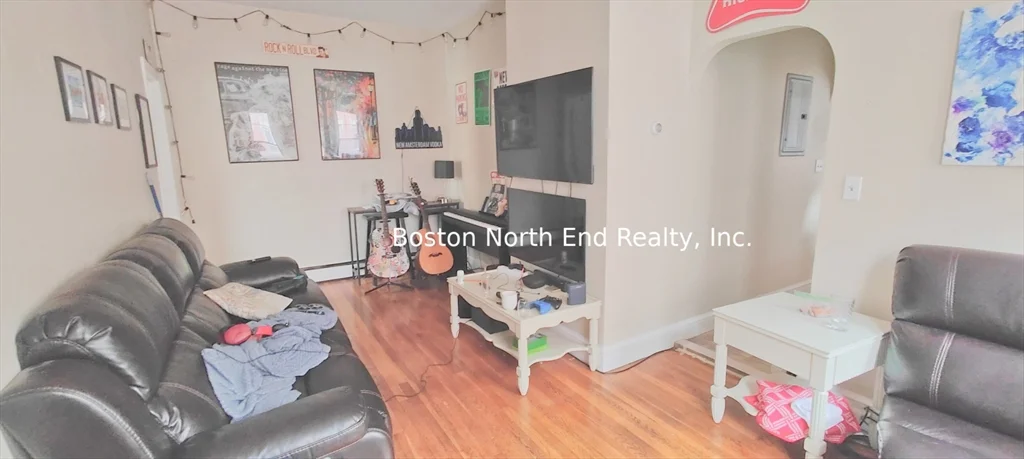 4 bed, 1 bath apartment for rent at 40 Cooper Unit 1, North End — photo 12 of 26