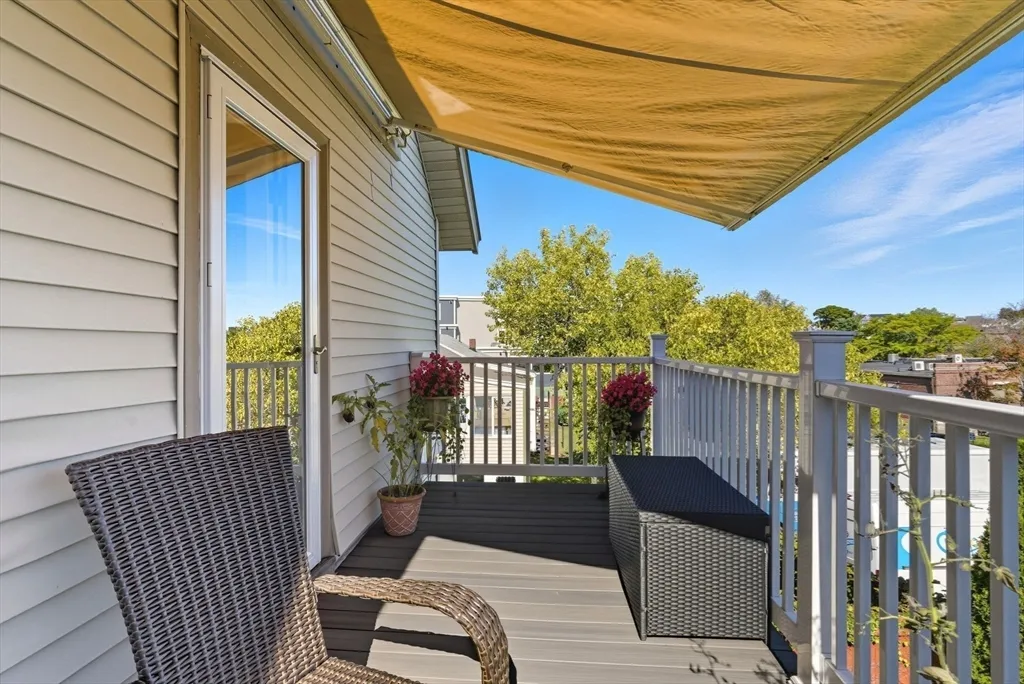 4 bed, 2 bath apartment for rent at 40 Cottage Park Rd Unit 2, Winthrop — photo 10 of 13