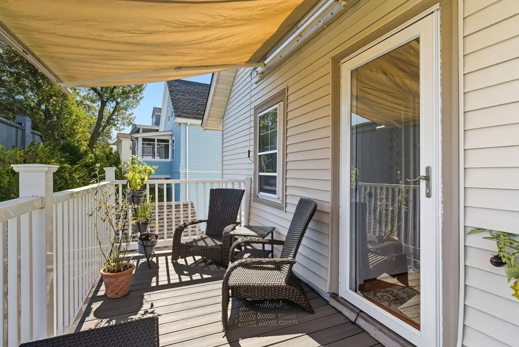 4 bed, 2 bath apartment for rent at 40 Cottage Park Rd Unit 2, Winthrop — photo 11 of 13