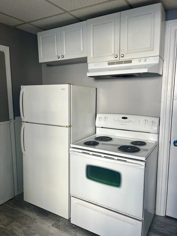 1 bed, 1 bath apartment for rent at 40 Cottage Unit 2, Franklin — photo 2 of 10