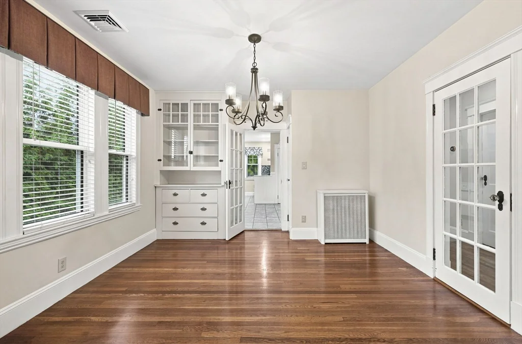 3 bed, 1 bath apartment for rent at 40 County St Unit 2, Peabody — photo 8 of 26