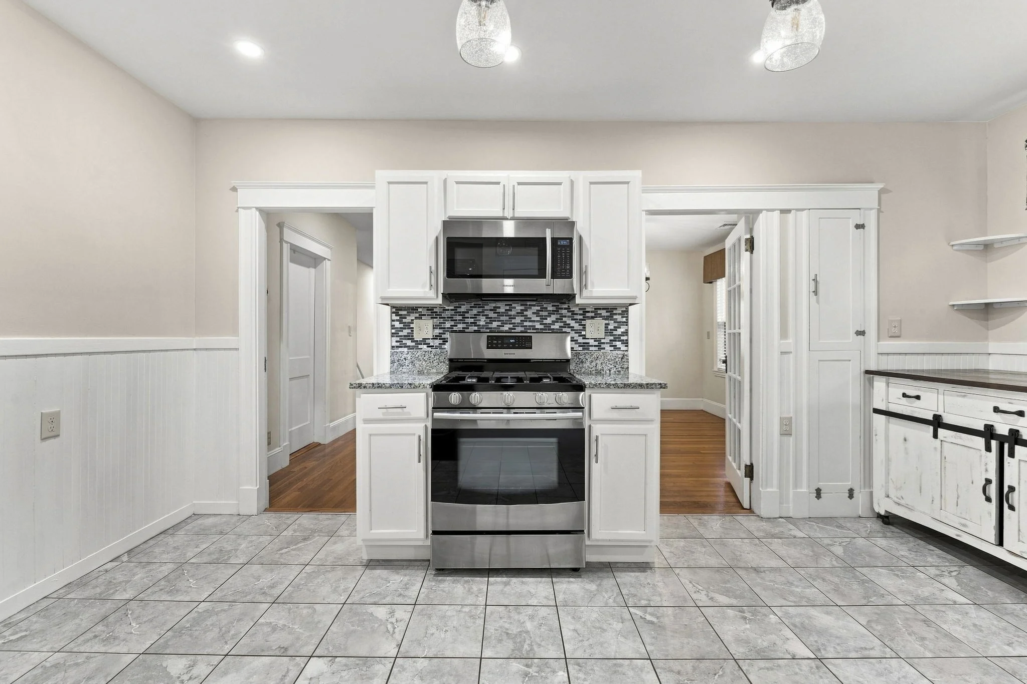 3 bed, 1 bath apartment for rent at 40 County St Unit B, Peabody — photo 14 of 36