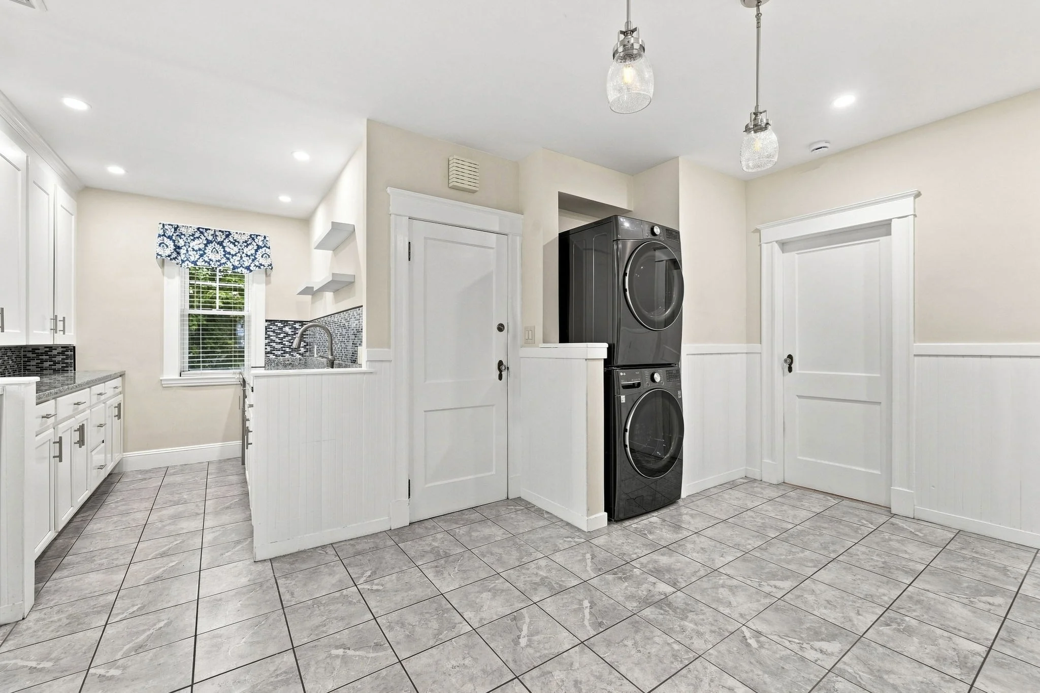 3 bed, 1 bath apartment for rent at 40 County St Unit B, Peabody — photo 20 of 36