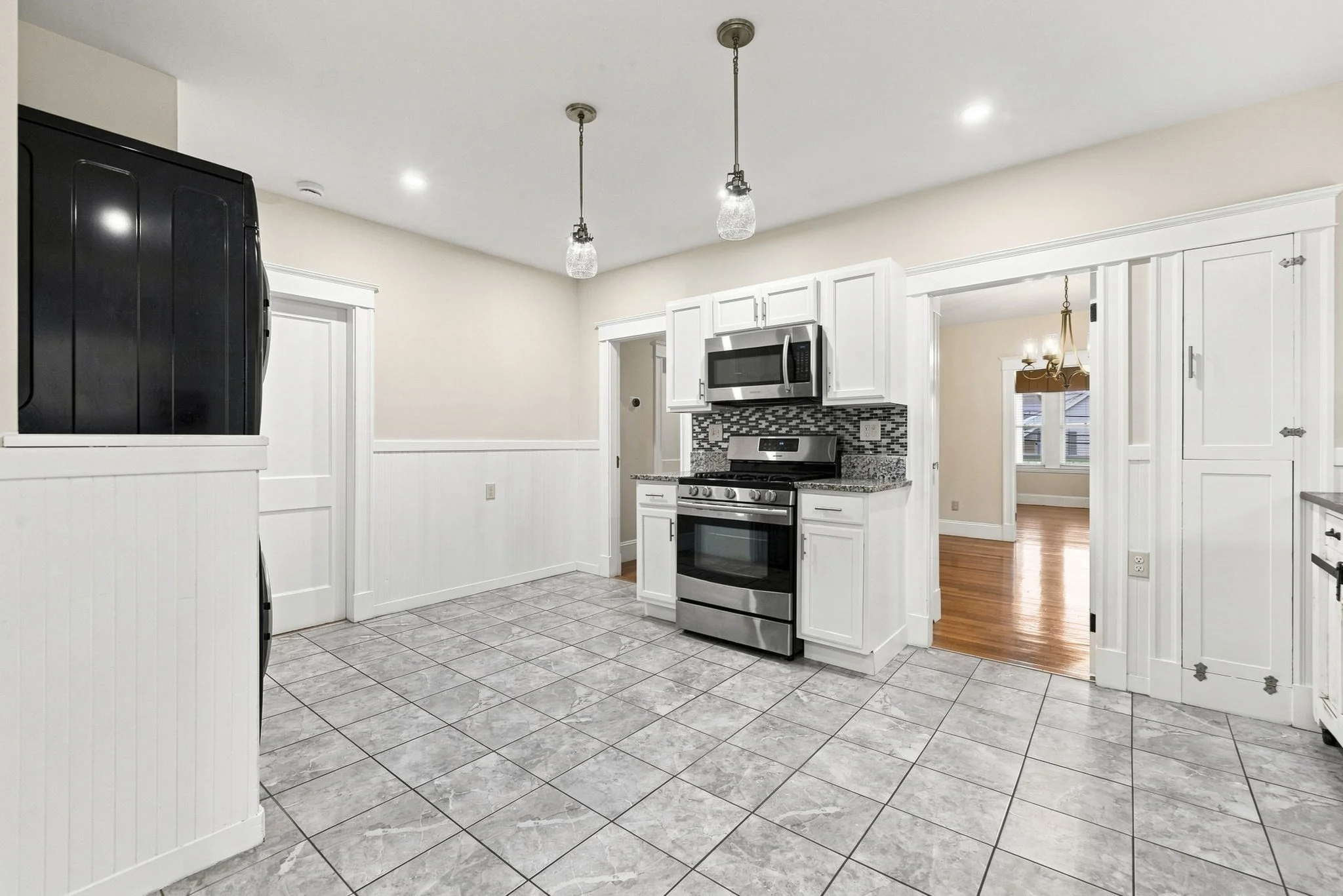 3 bed, 1 bath apartment for rent at 40 County St Unit B, Peabody — photo 19 of 36