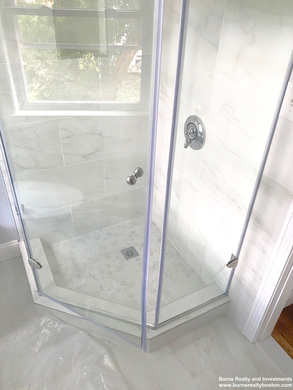 3 bed, 2 bath apartment for rent at 40 Creighton St Unit 1, Porter Square — photo 9 of 17