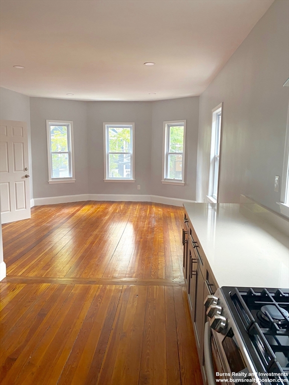 3 bed, 2 bath apartment for rent at 40 Creighton St Unit 1, Porter Square — photo 2 of 17