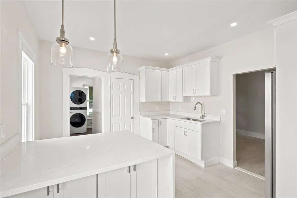 2 bed, 1 bath apartment for rent at 40 Cross St Unit 1, Franklin — photo 9 of 17