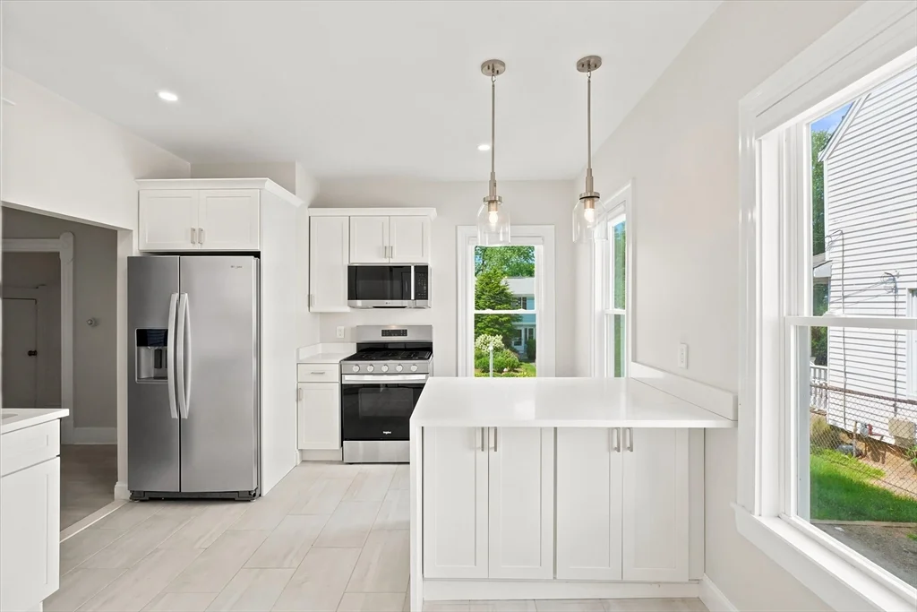 2 bed, 1 bath apartment for rent at 40 Cross St Unit 1, Franklin — photo 12 of 17