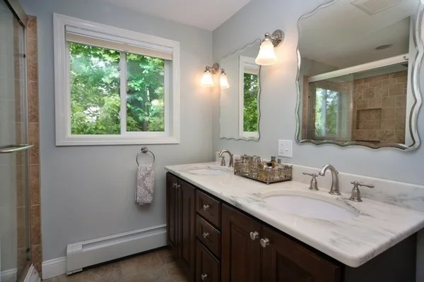 3 bed, 2 bath apartment for rent at 40 Cummings Rd Unit 40, Newton — photo 3 of 18