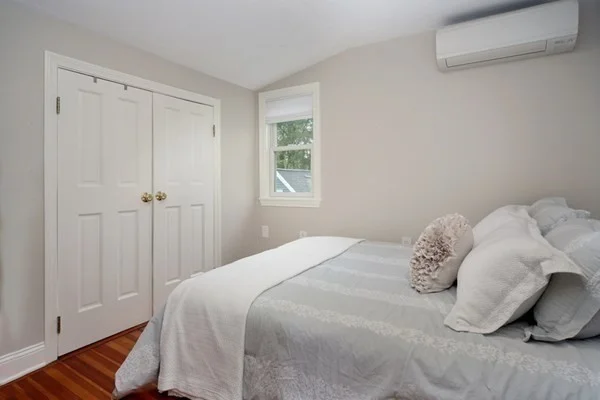 3 bed, 2 bath apartment for rent at 40 Cummings Rd Unit 40, Newton — photo 7 of 18