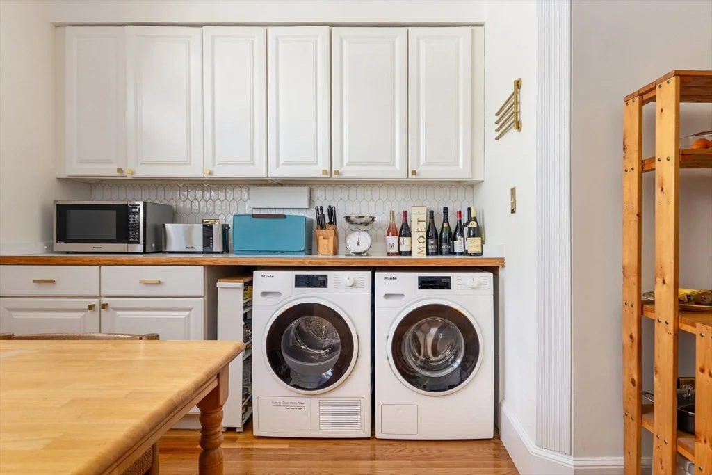 2 bed, 1 bath apartment for rent at 40 Dartmouth St Unit 2, Winter Hill — photo 10 of 22