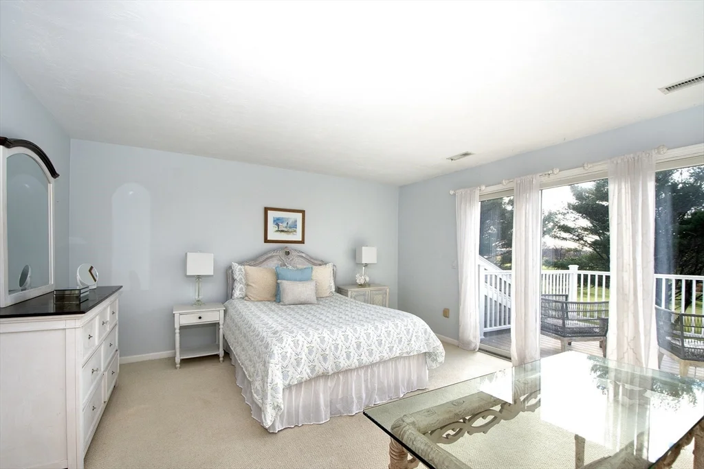 2 bed, 3 bath apartment for rent at 40 Driftway Unit 13, Third Cliff — photo 13 of 20