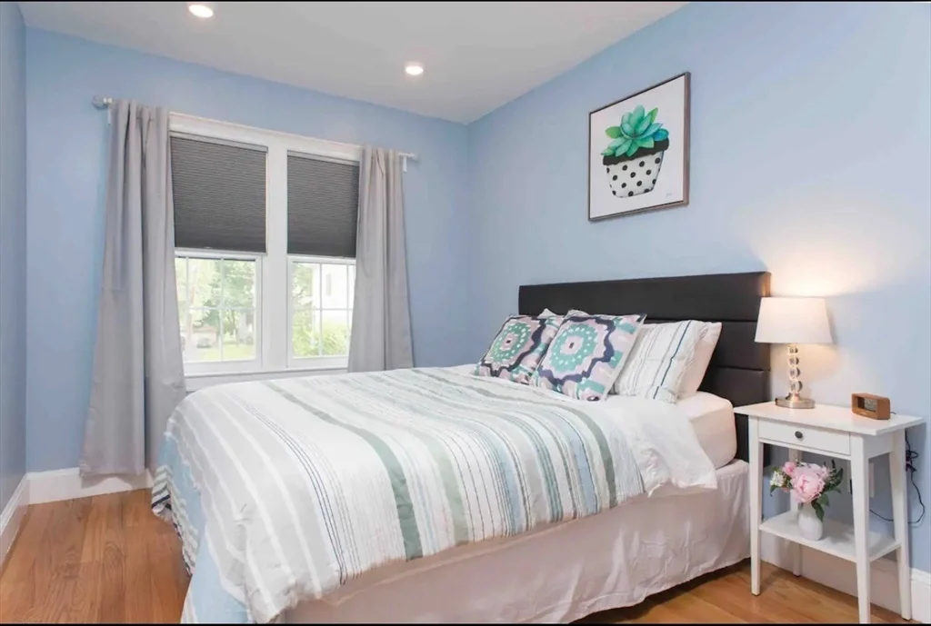 3 bed, 2 bath apartment for rent at 40 Eddy St Unit 40, West Newton — photo 8 of 14