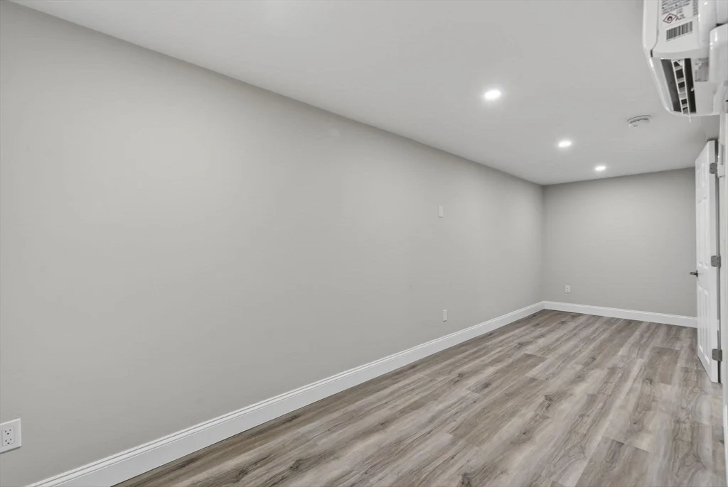 1 bed, 1 bath apartment for rent at 40 Elm St Unit B, Wakefield — photo 11 of 15