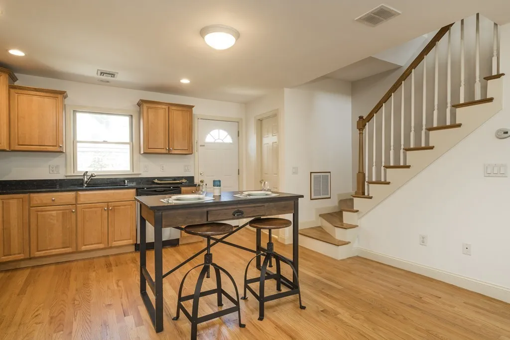 3 bed, 2.5 bath apartment for rent at 40 Eutaw St Unit 40, East Boston — photo 3 of 13