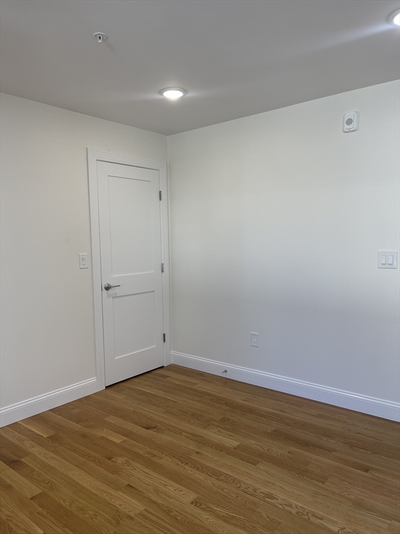 3 bed, 2 bath apartment for rent at 40 Everett St Unit 1, Everett — photo 15 of 36