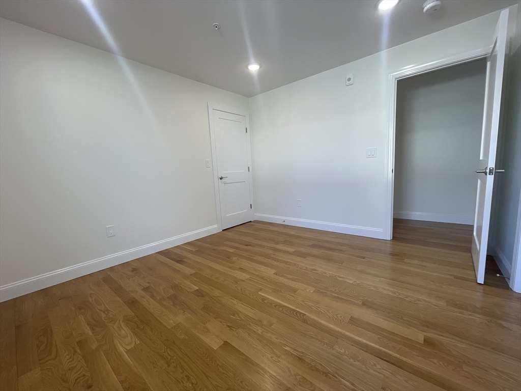 3 bed, 2 bath apartment for rent at 40 Everett St Unit 1, Everett — photo 18 of 36