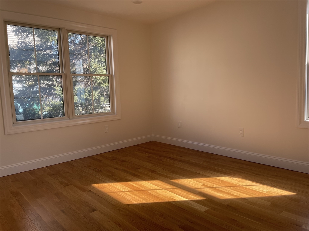 3 bed, 2 bath apartment for rent at 40 Everett St Unit 1, Everett — photo 33 of 36