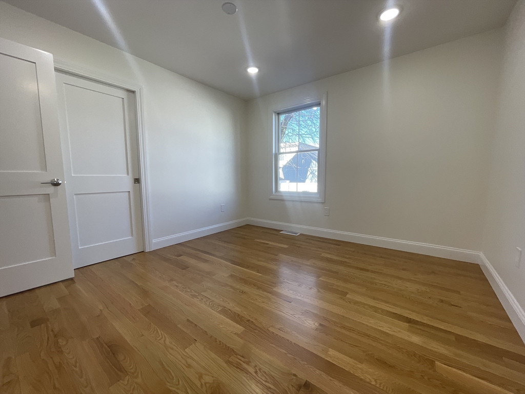 3 bed, 2 bath apartment for rent at 40 Everett St Unit 1, Everett — photo 8 of 36