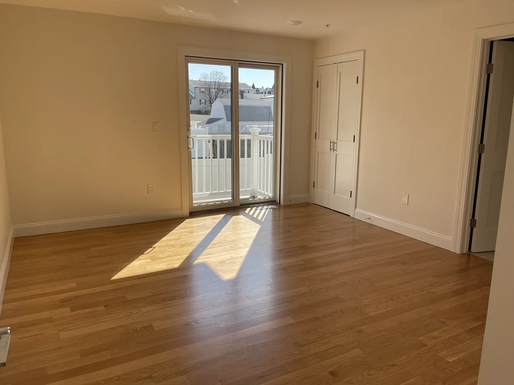 3 bed, 2 bath apartment for rent at 40 Everett St Unit 2, Everett — photo 17 of 33