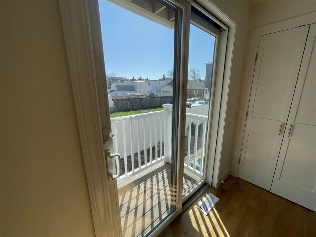 3 bed, 2 bath apartment for rent at 40 Everett St Unit 2, Everett — photo 15 of 33